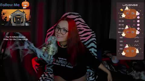Snapshot of chloejenyss chatting on October 8, 4:13 pm Chloe online show from October 8, 4:13 pm