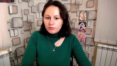 Snapshot of chloejill_ chatting on October 4, 9:29 am Chloe online show from October 4, 9:29 am