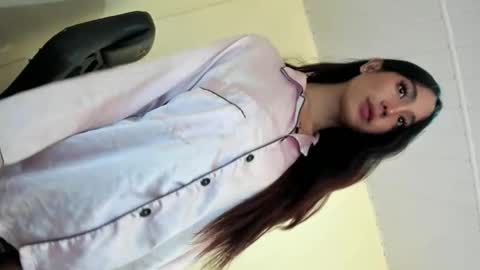 chloelana online show from March 15, 1:54 am