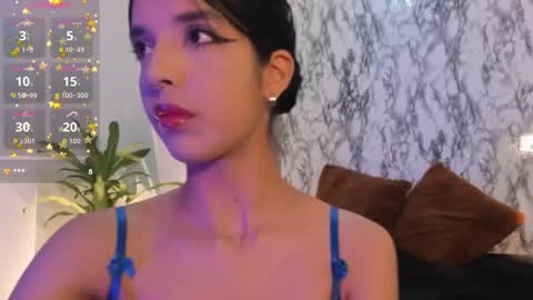 Snapshot of chloemasonn chatting on October 8, 11:27 am chloemasonn online show from October 8, 11:27 am