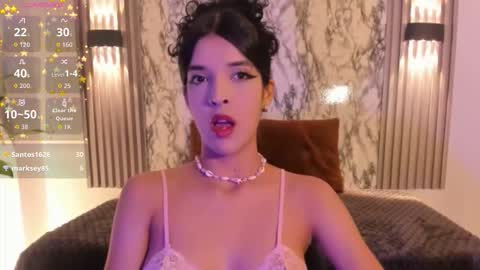 Snapshot of chloemasonn chatting on October 9, 11:37 am chloemasonn online show from October 9, 11:37 am