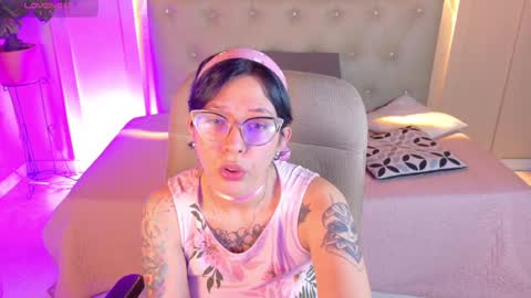 Snapshot of chloerossee chatting on September 29, 1:59 am Chloe rosse online show from September 29, 1:59 am