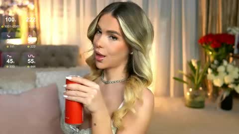 Chloe online show from April 16, 8:31 pm