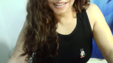 chochohot45 online show from December 19, 4:45 am