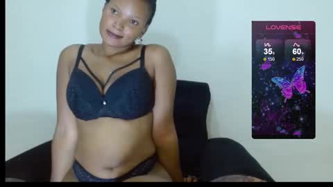 Snapshot of chocolatemilkebony chatting on September 25, 7:15 am chocolatemilkebony online show from September 25, 7:15 am