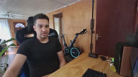 Snapshot of chocomate chatting on October 29, 1:35 pm chocomate online show from October 29, 1:35 pm