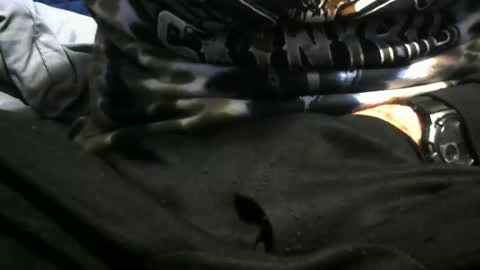 chris526520 online show from December 21, 1:34 am