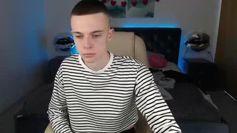   Chris Brown  online show from February 19, 12:22 pm