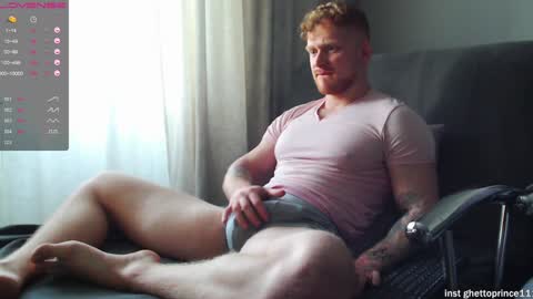 Snapshot of chris_boy37 chatting on January 4, 9:43 am redhead thief of sausages and hearts online show from January 4, 9:43 am