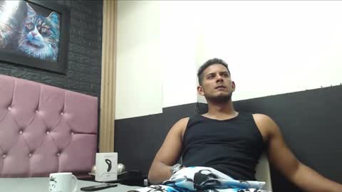 chris_dick23 online show from January 24, 4:16 am