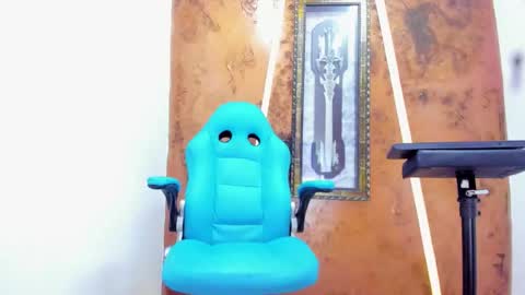 chris_evans00 online show from February 16, 12:58 pm