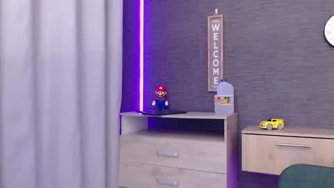 Snapshot of chris_huntter chatting on October 29, 2:02 am chris_huntter online show from October 29, 2:02 am