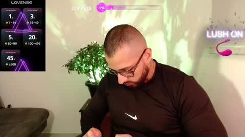 Snapshot of chris_magnum_ chatting on March 12, 2:20 am cris Twitter magnum101010 insta magnumc20 online show from March 12, 2:20 am