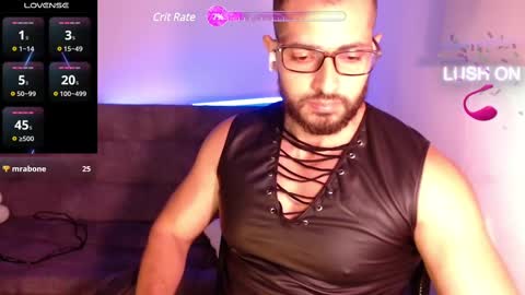 Snapshot of chris_magnum_ chatting on February 18, 1:32 am cris Twitter magnum101010 insta magnumc20 online show from February 18, 1:32 am