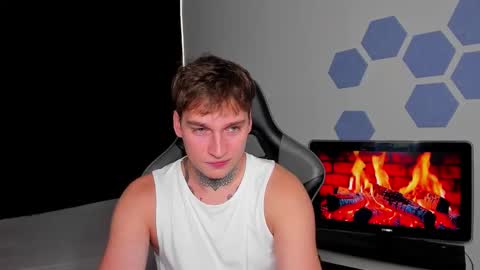 Snapshot of chris_tyson chatting on September 18, 2:37 am Chris Tyson online show from September 18, 2:37 am