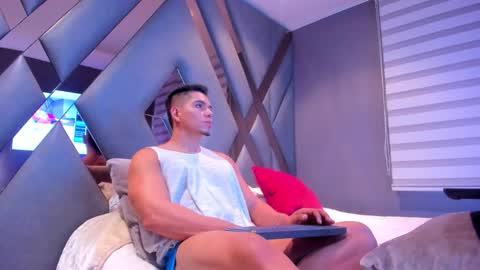 Snapshot of chrismorgan24 chatting on September 29, 7:13 pm chrismorgan24 online show from September 29, 7:13 pm