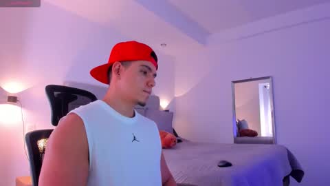 Snapshot of chrismorgan24 chatting on October 15, 6:09 pm chrismorgan24 online show from October 15, 6:09 pm