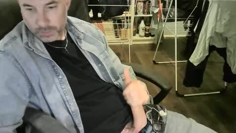 chrisprngr online show from September 27, 8:28 pm