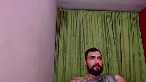 Snapshot of chriss_james chatting on February 21, 2:39 am chriss_james online show from February 21, 2:39 am