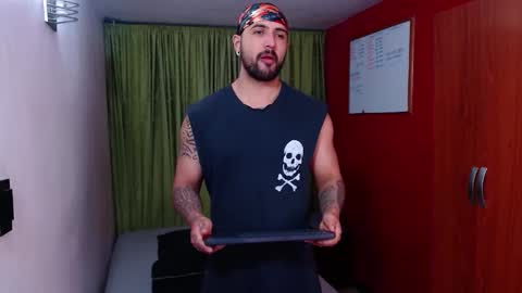 Snapshot of chriss_james chatting on October 26, 2:12 am chriss_james online show from October 26, 2:12 am