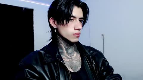 Snapshot of chriss_opp chatting on February 5, 9:50 pm CHRIS  INDEPENT MODEL online show from February 5, 9:50 pm