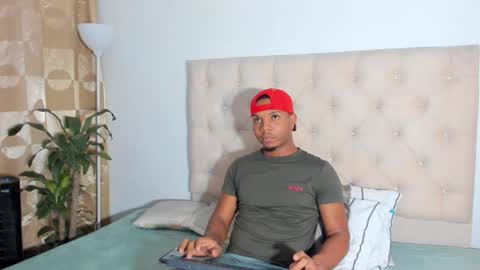 Chriss Vall online show from February 6, 12:58 am