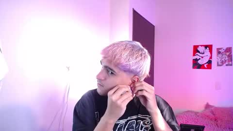 Christian Wang online show from February 28, 11:58 am