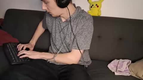 Christopher online show from October 20, 1:32 am