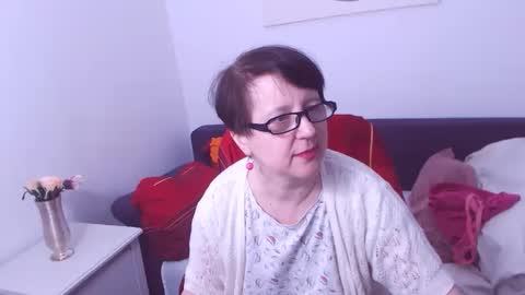 Snapshot of christarose chatting on January 26, 4:41 am Christa online show from January 26, 4:41 am