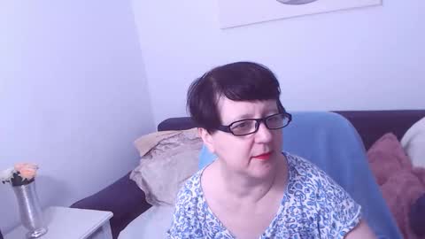 Snapshot of christarose chatting on October 12, 12:36 am Christa online show from October 12, 12:36 am