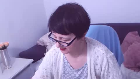 Snapshot of christarose chatting on February 9, 2:17 am Christa online show from February 9, 2:17 am