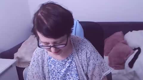 Snapshot of christarose chatting on February 16, 10:32 pm Christa online show from February 16, 10:32 pm