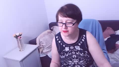 Snapshot of christarose chatting on February 3, 12:15 am Christa online show from February 3, 12:15 am