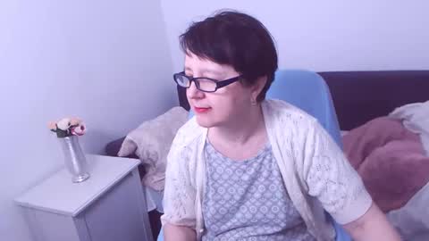 Snapshot of christarose chatting on February 14, 4:04 am Christa online show from February 14, 4:04 am