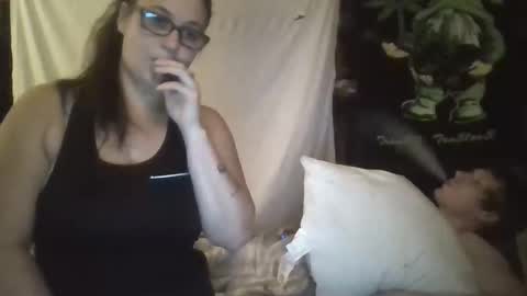 him n her online show from October 14, 11:30 pm