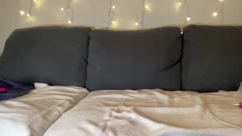 christinabby143 online show from March 5, 12:05 am