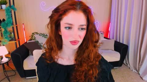 christinaconteeree online show from November 7, 7:38 pm