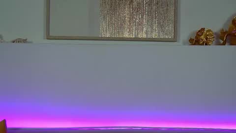 Christina online show from November 25, 7:23 pm