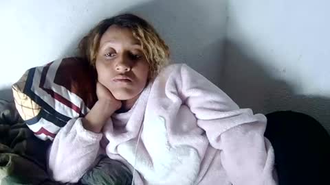 christine213 online show from February 5, 9:40 pm