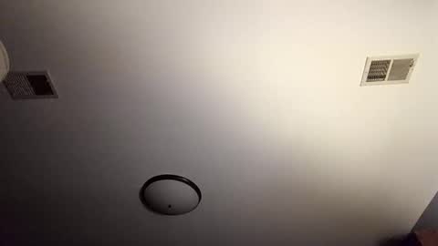 chrisw8121 online show from February 13, 5:44 am