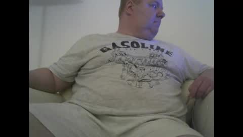 Snapshot of chubby_david chatting on September 26, 10:18 pm chubby_david online show from September 26, 10:18 pm