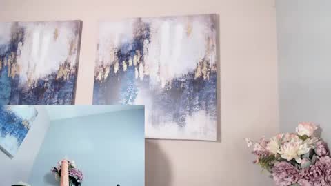 Snapshot of chubby_vaniie_ chatting on February 22, 12:38 am Vanesa online show from February 22, 12:38 am