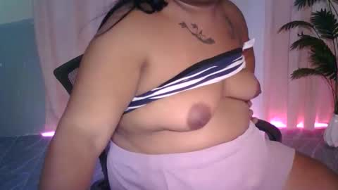 chubbypinay8 online show from November 25, 8:24 am