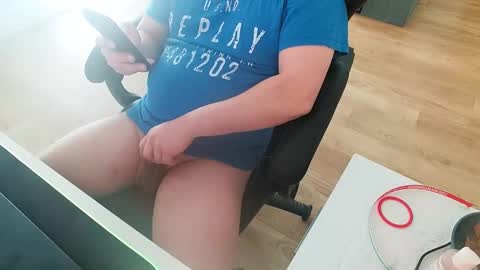 chucky606 online show from February 8, 11:01 am