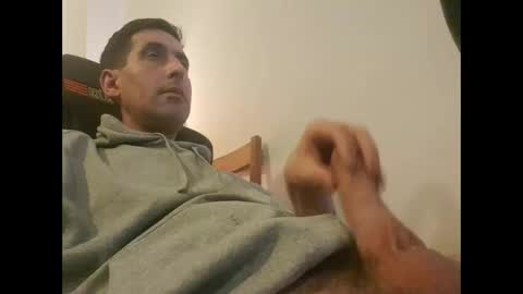 chuckyaegar1982 online show from January 3, 9:57 pm