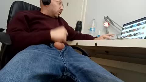 ciccioita97 online show from April 15, 12:30 pm