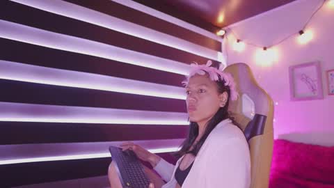 Snapshot of cielo_andrade chatting on September 26, 4:48 pm Cielo online show from September 26, 4:48 pm