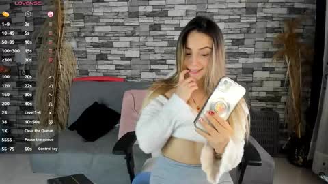 Ciindy Lovers online show from October 10, 4:35 pm