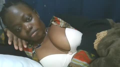 cilia petite online show from October 20, 2:00 pm