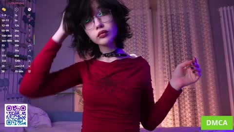   L  online show from December 21, 8:48 pm